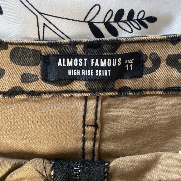 Almost Famous high rise denim mini skirt, brown cheetah print, size 11 - Picture 5 of 6
